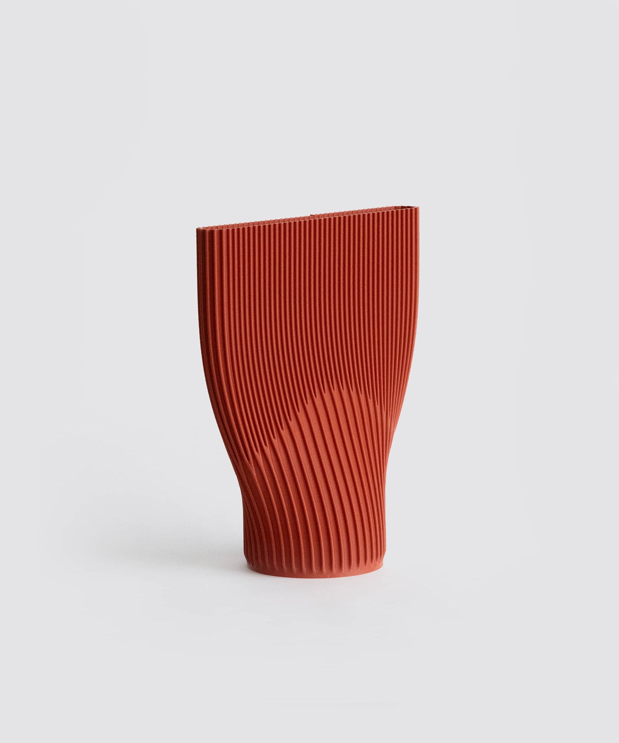 Cyrc-fluke-vase-red-03.jpg